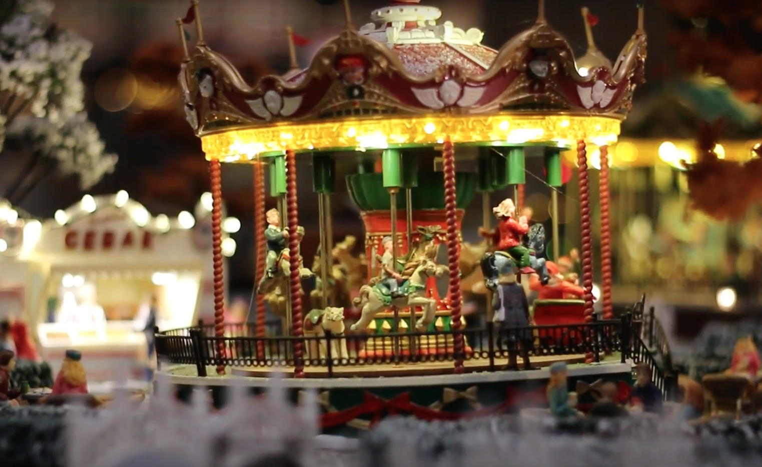 VIDEO | Intratuin omgedoopt in kerstsfeer