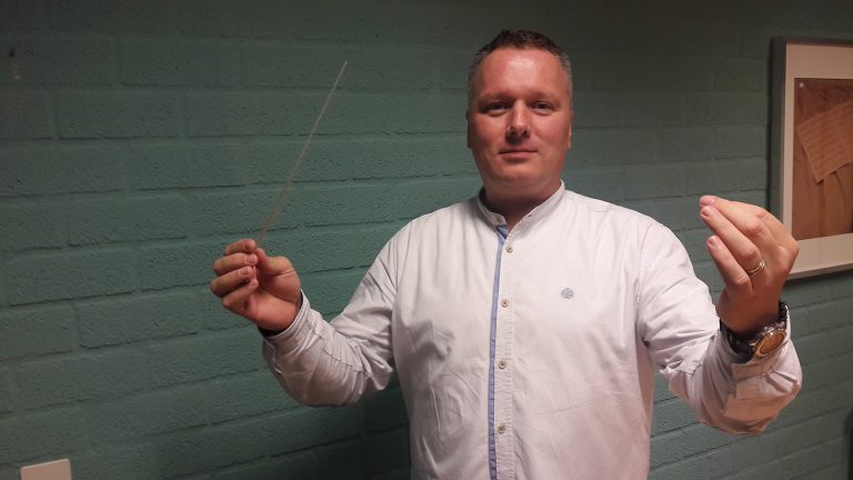 Nieuwe dirigent orkest Liemers Harmonie Duiven