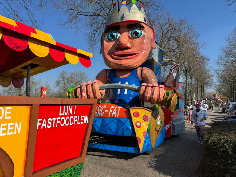 De Prutsers voor tweede jaar op rij eerste in Loose optocht