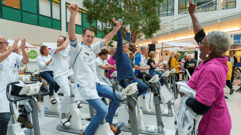 Home-fietsen voor het goede doel op Tour de Friends in Rijnstate Arnhem
