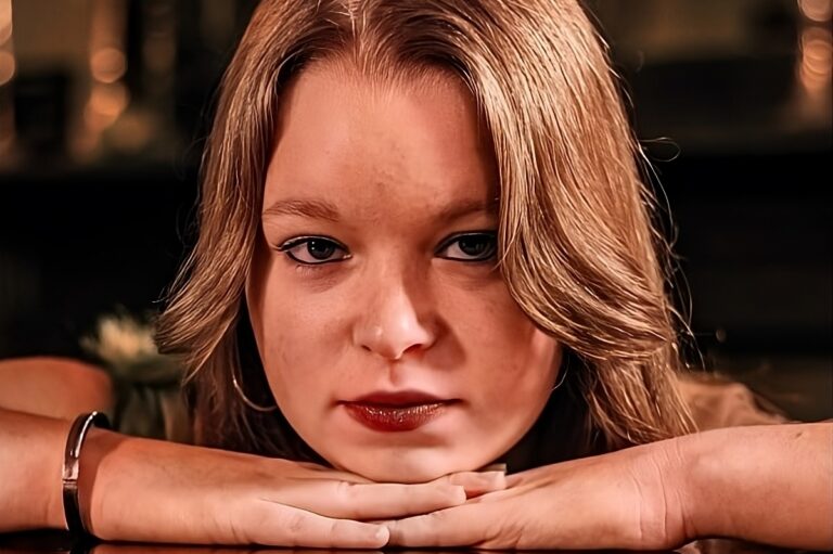 Noa en Justus zingen en spelen werken in ‘Kerstige’ sfeer 